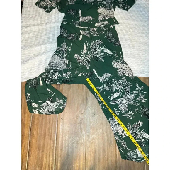 Marrfinno Womens Green Jungle Print Animal Print Jumpsuit SIZE M - Picture 5 of 8